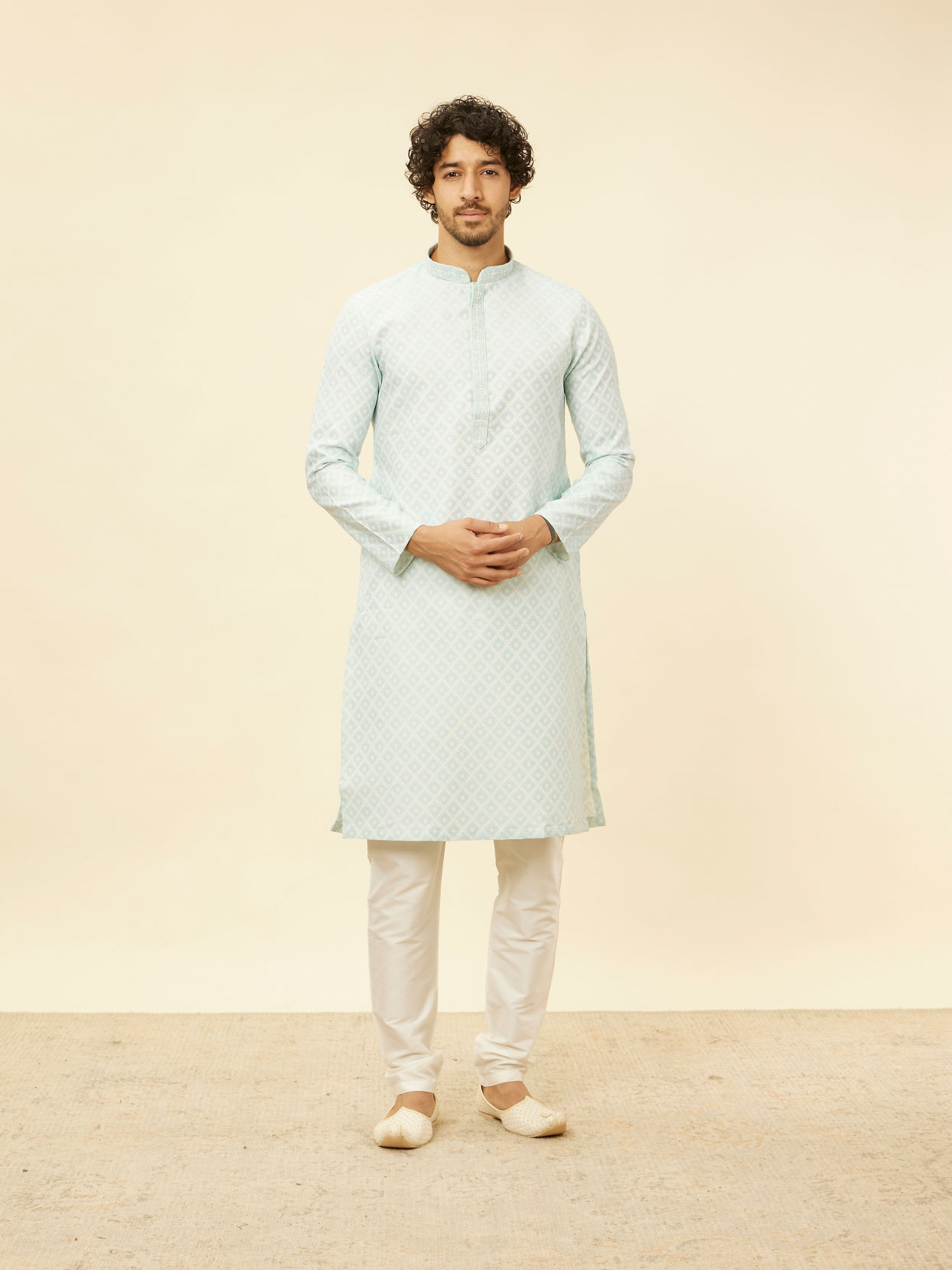 alt message - Manyavar Men Aquamarine Blue Grid Patterned Kurta Set image number 2